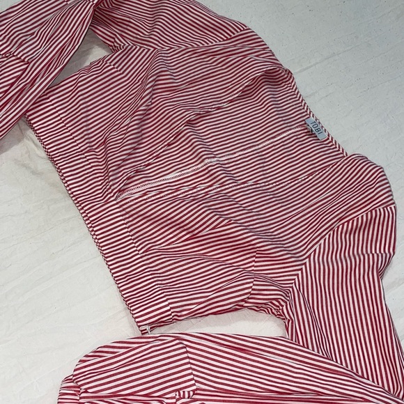 Red / white v neck long sleeve crop - Picture 2 of 3